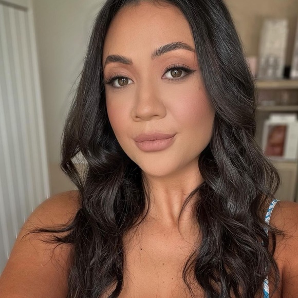 Too Faced Born This Way The Naked Nudes Eyeshadow Palette - Picture 9 of 16